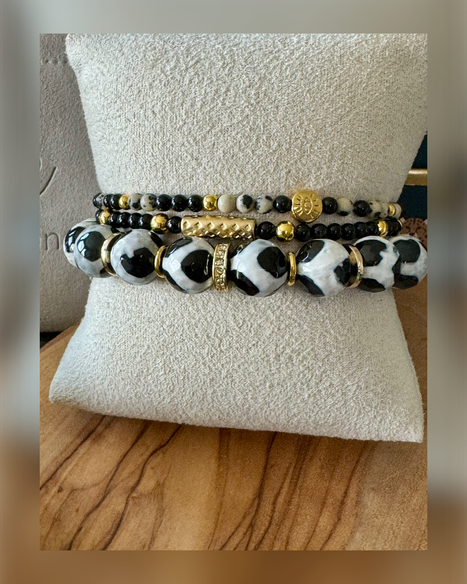 Onyx & Agate
